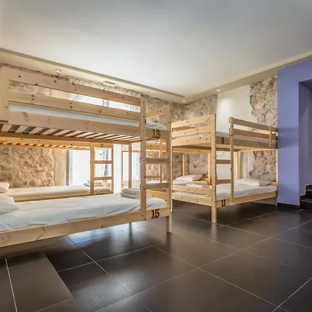 בית הארחה One Time *