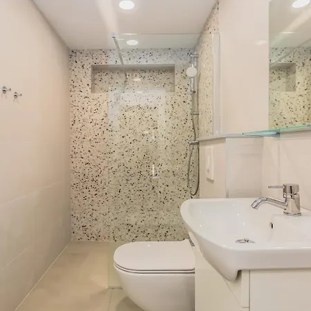 בית הארחה One Time *