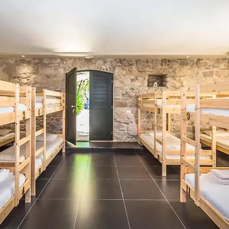 بيت ضيافة One Time *